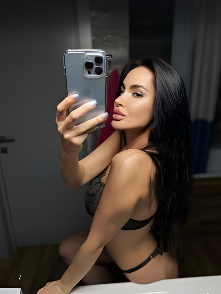 Розалия привлекальеная девушка из Ишима цена от 4000 руб