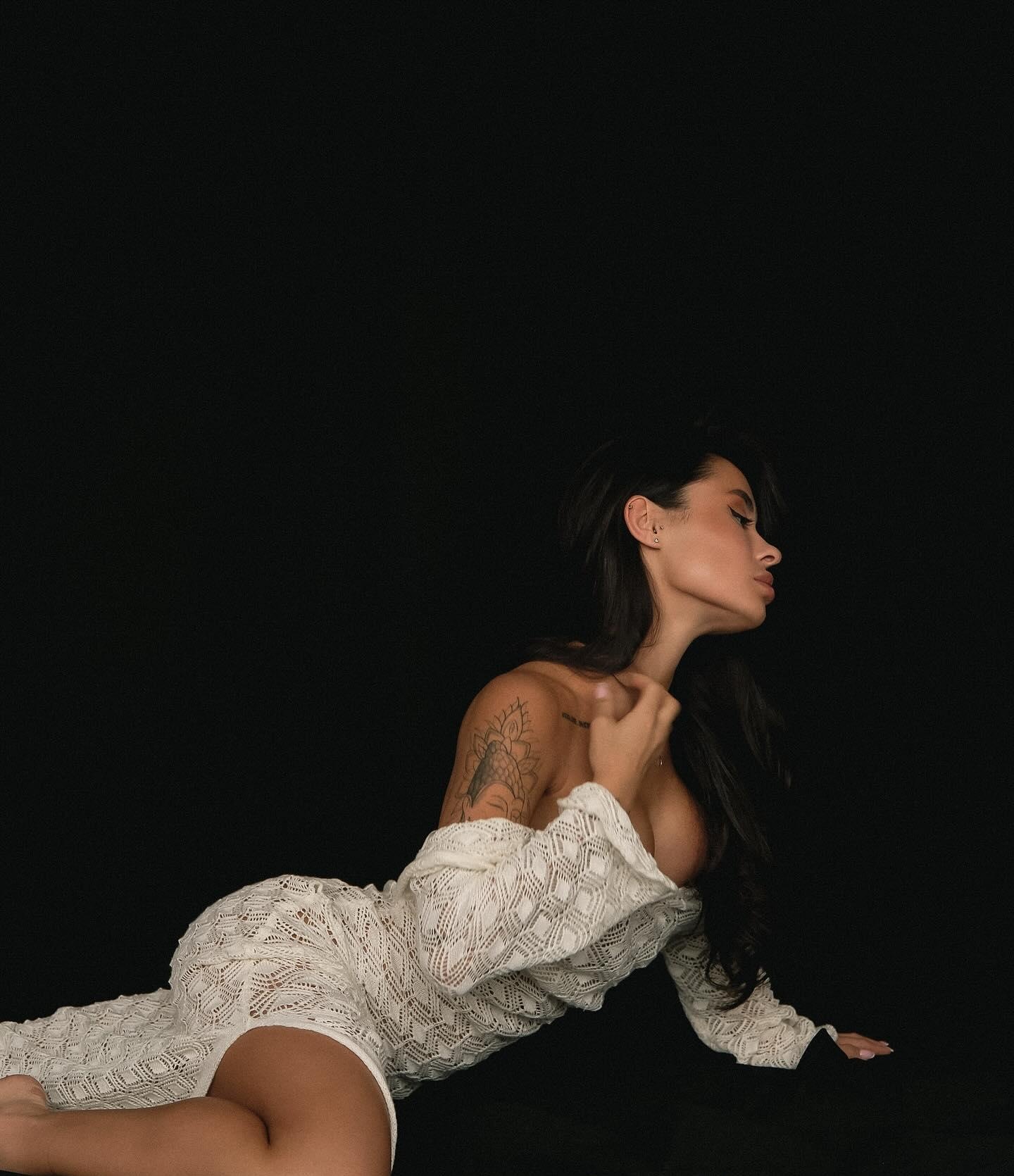 Надюша привлекальеная девушка из Ишима цена от 8000 руб