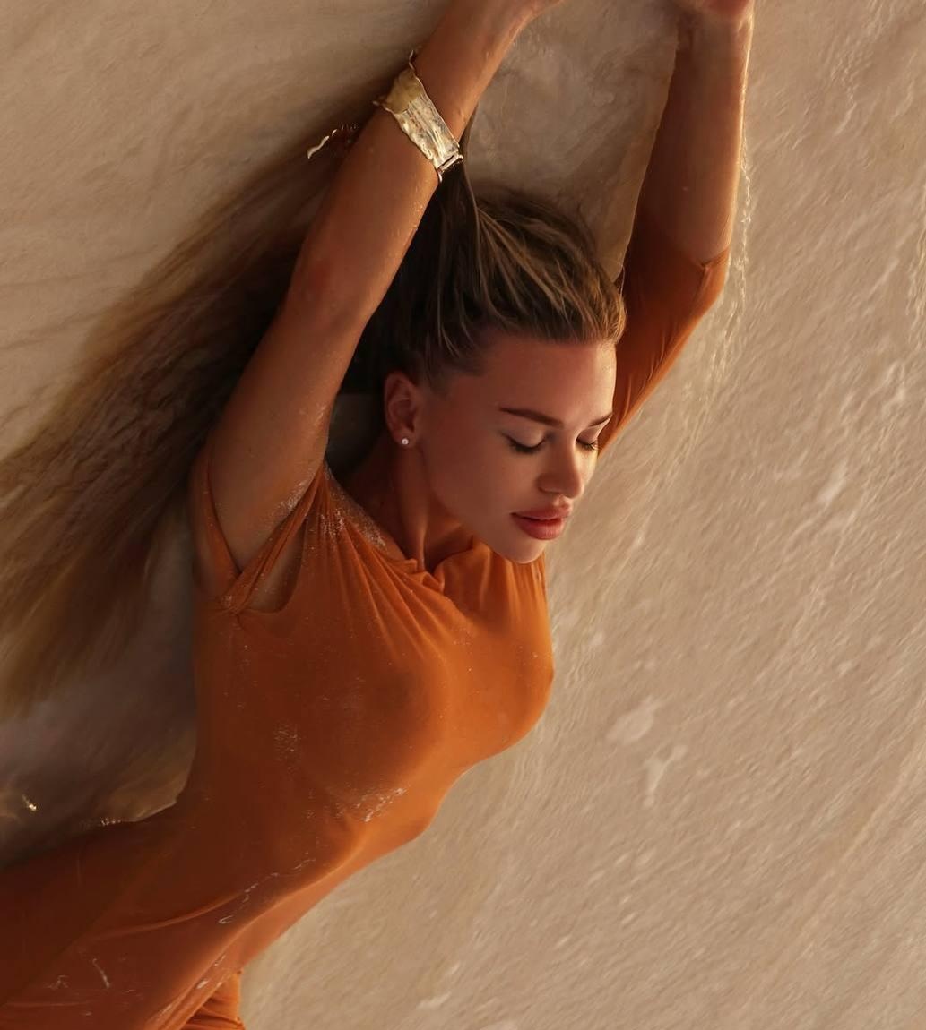 Настена привлекальеная девушка из Ишима цена от 6000 руб