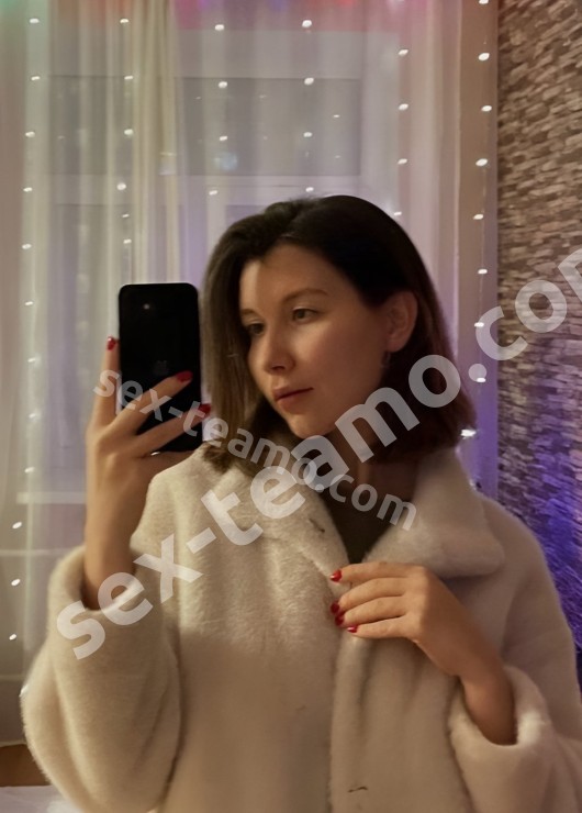 Василиса привлекательная девушка из Ишима цена от 9000 руб