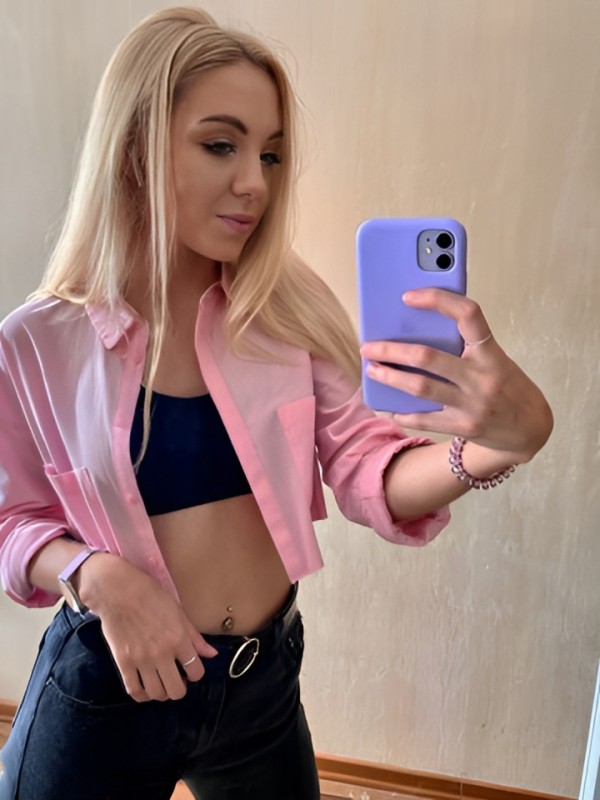 Алиса привлекательная девушка из Ишима цена от 5000 руб