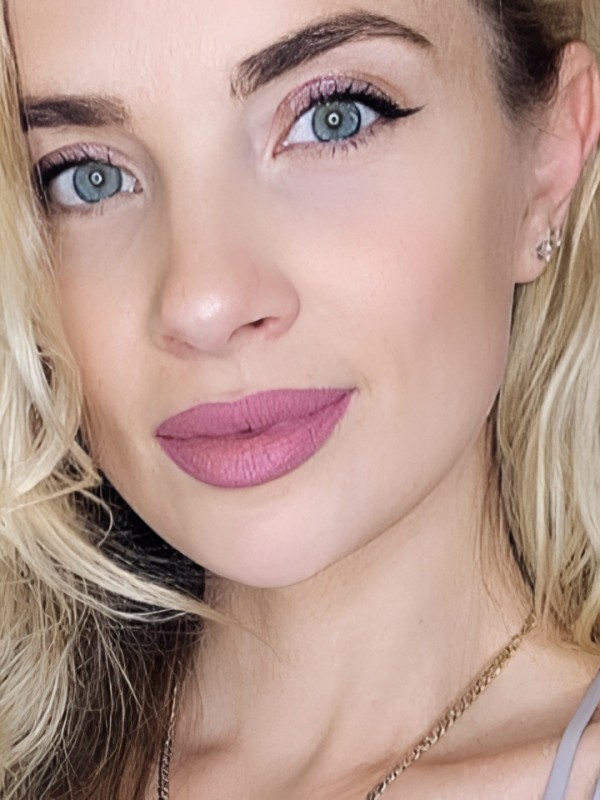 Ефросинья привлекательная девушка из Ишима цена от 5000 руб