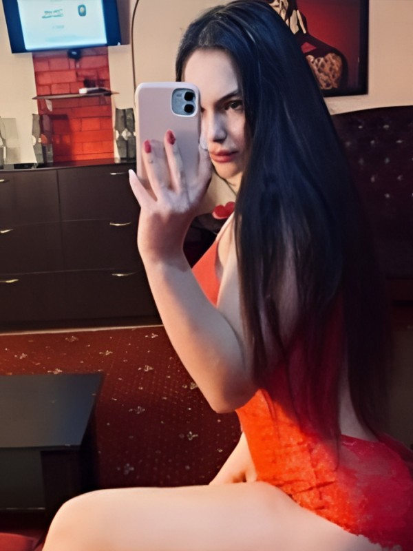 Элина привлекательная девушка из Ишима цена от 2500 руб