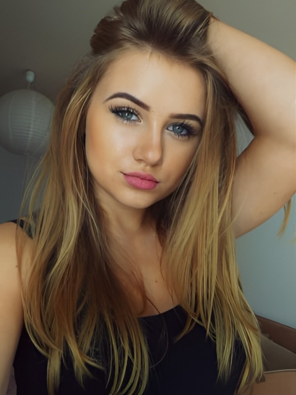 Рада привлекательная девушка из Ишима цена от 3000 руб