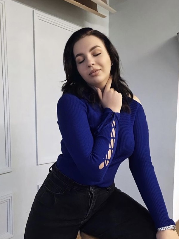 🎥 Дуня привлекательная девушка из Ишима цена от 7000 руб