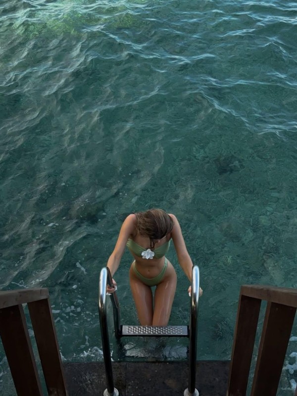 Алена привлекательная девушка из Ишима цена от 6000 руб